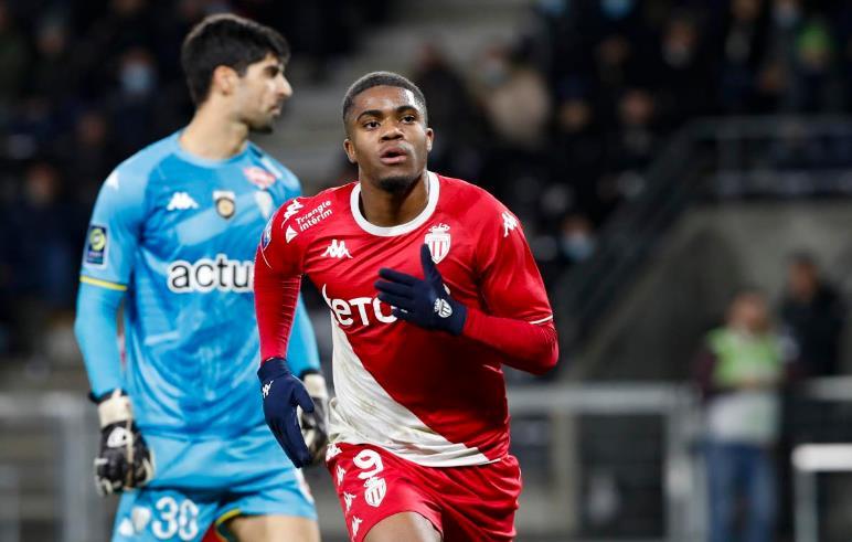 曼联采用了 曼联采用了